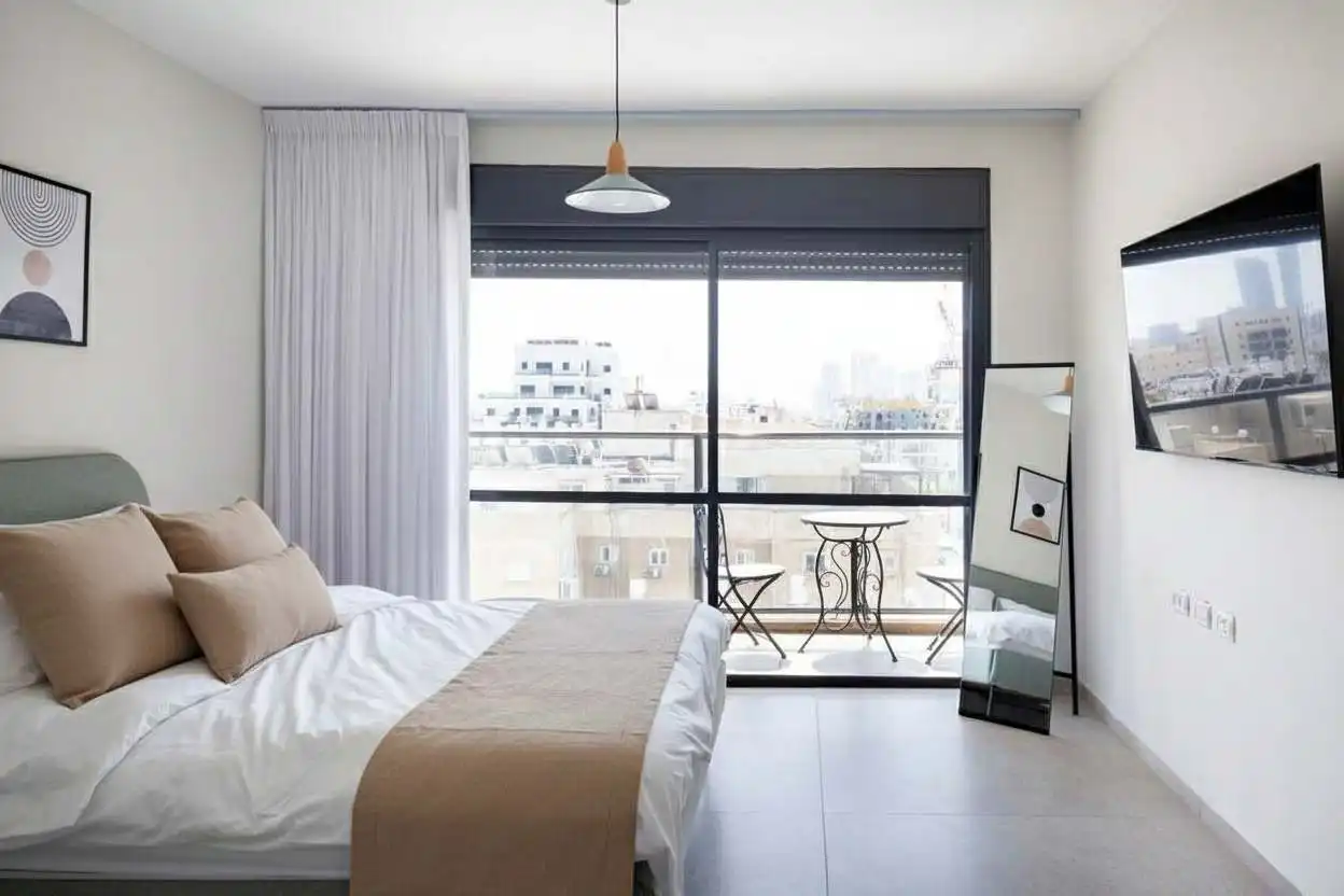 Luxury 3-Bedroom Beachside Apartment with Huge Patio and Mamad in Bat Yam