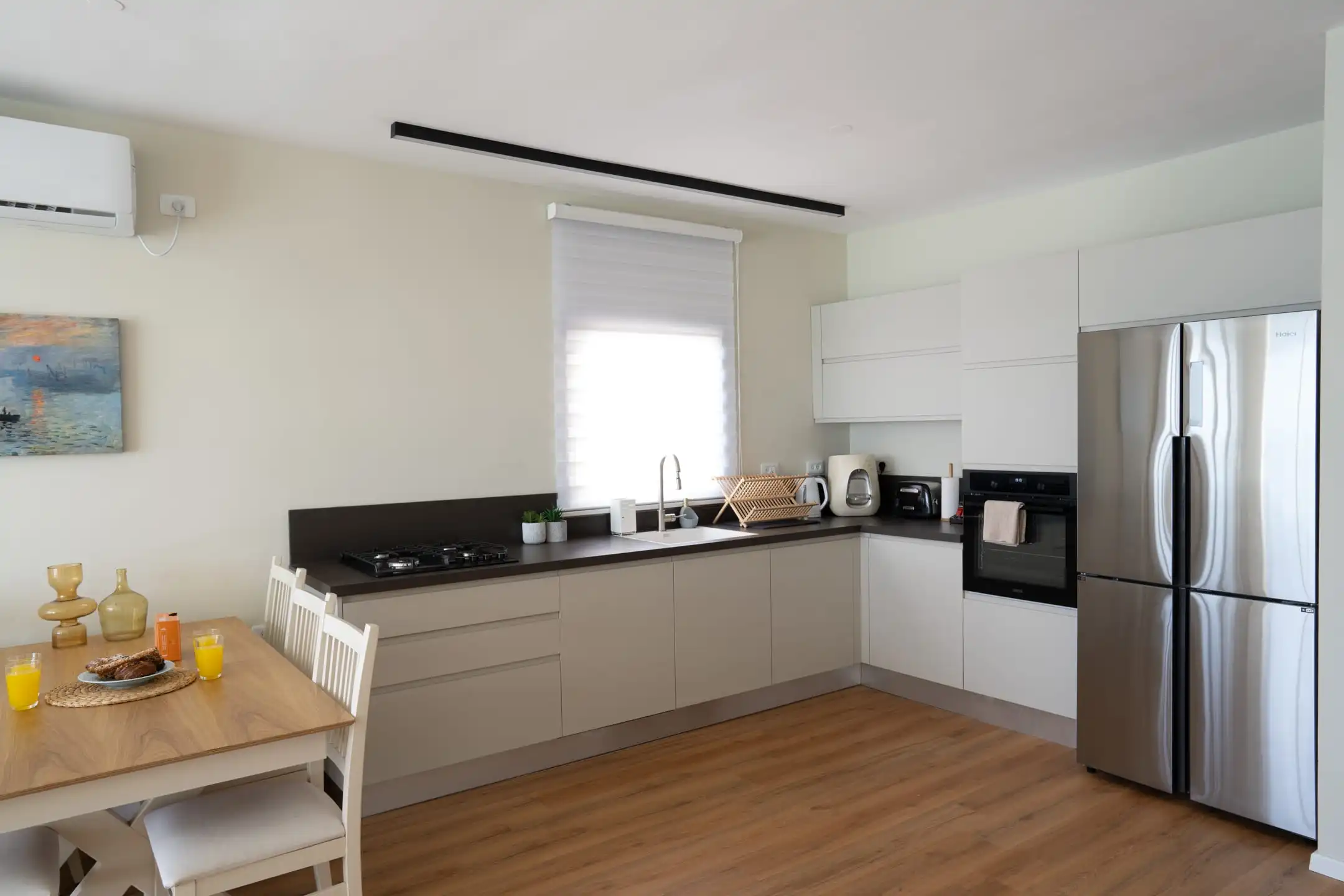 Seafront 3BR with Stunning Sea View & Mamak in Bat Yam