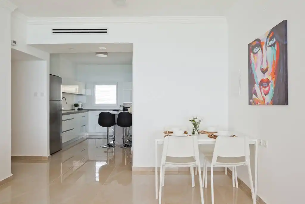 Luxury 3-Bedroom Beachfront Apartment with Amazing Sea View, Parking and Mamad in Bat Yam