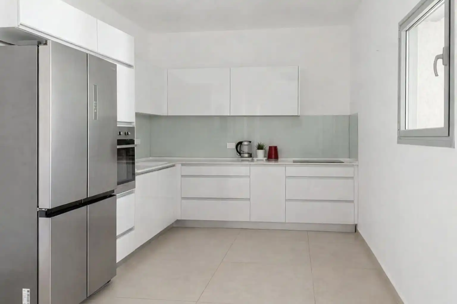  Sea-View Tower 3BR on the 33rd Floor with Parking & Mamad in Bat Yam