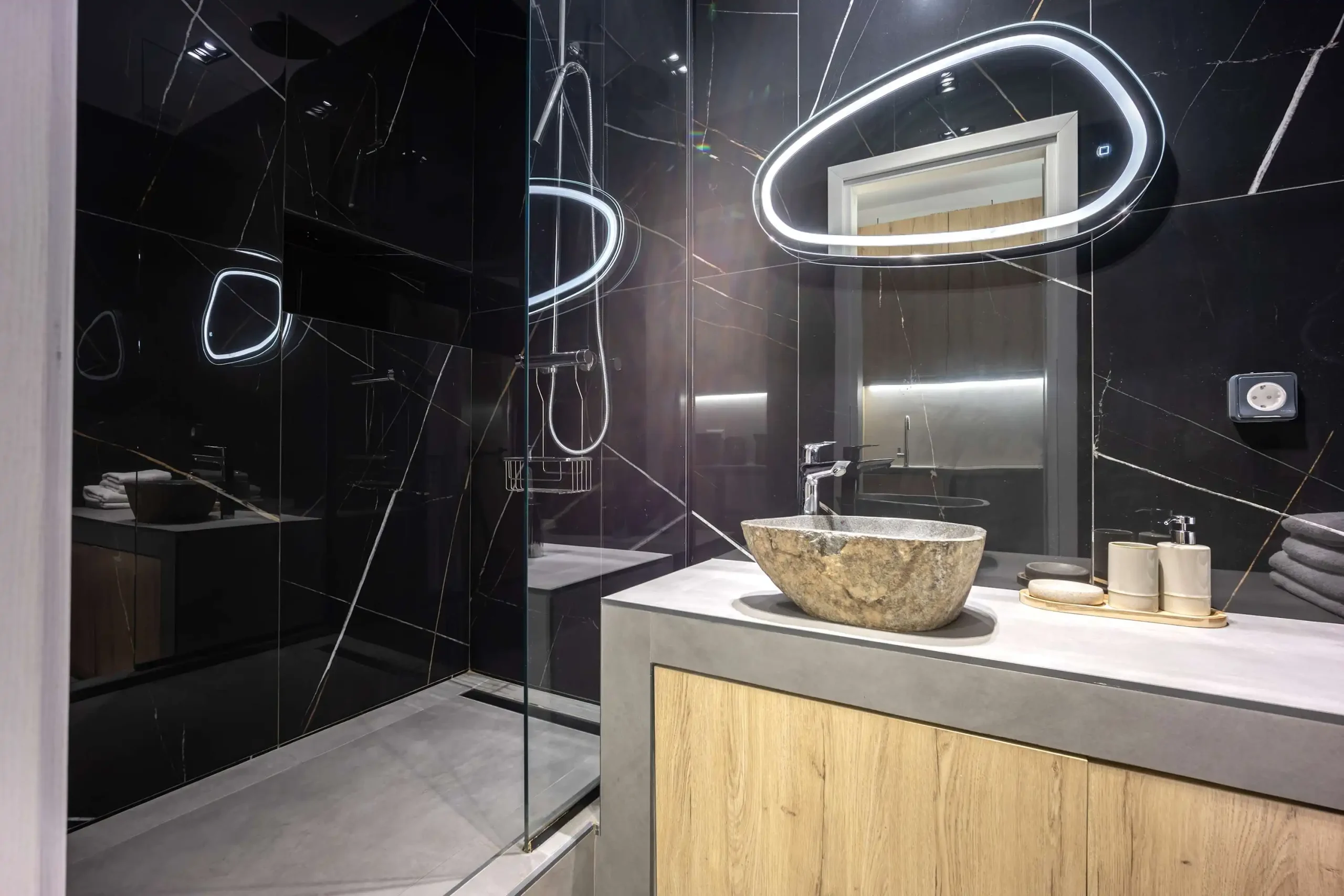 Warm and Modern Studio near Syntagma Square