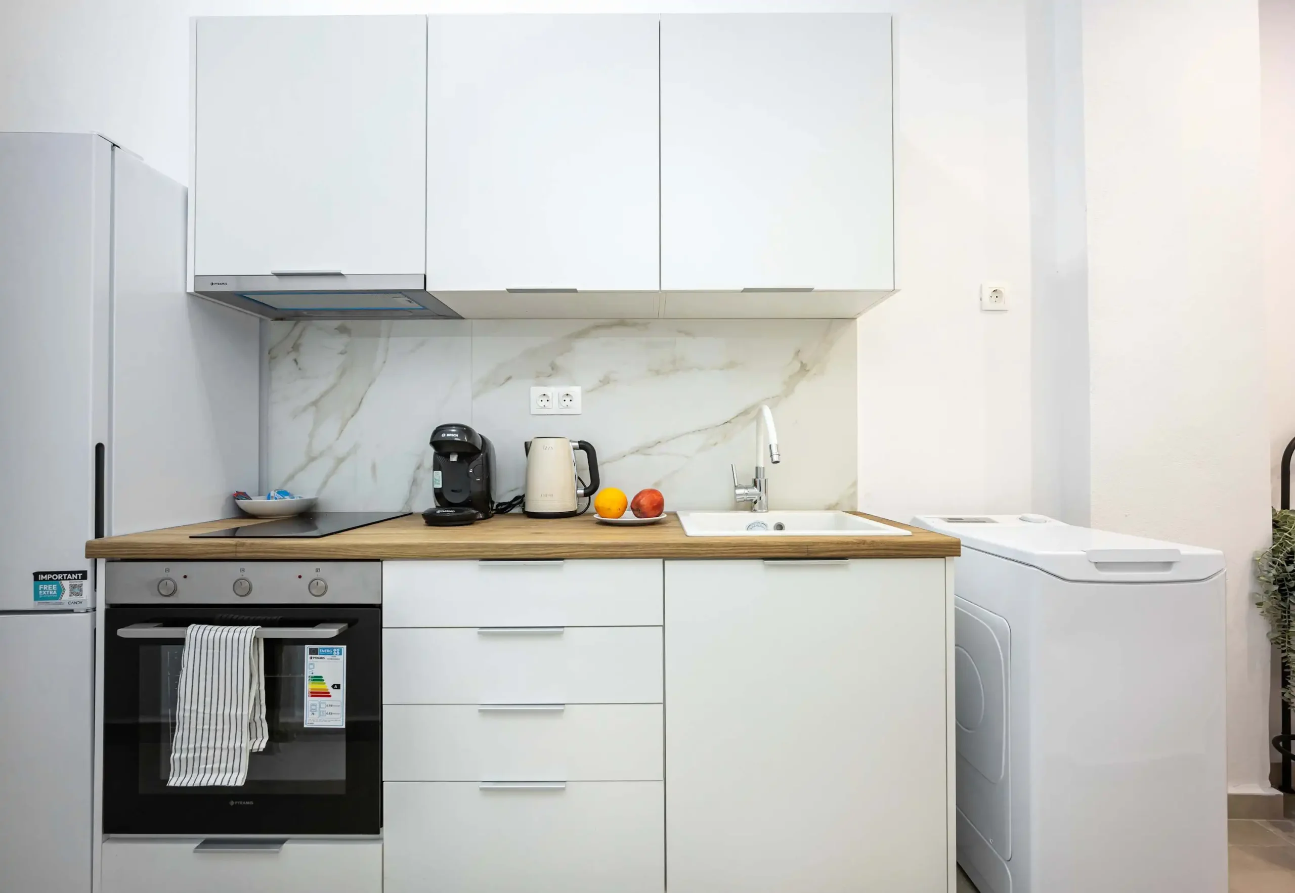 Modern Studio in Athens with King Bed and Work Corner