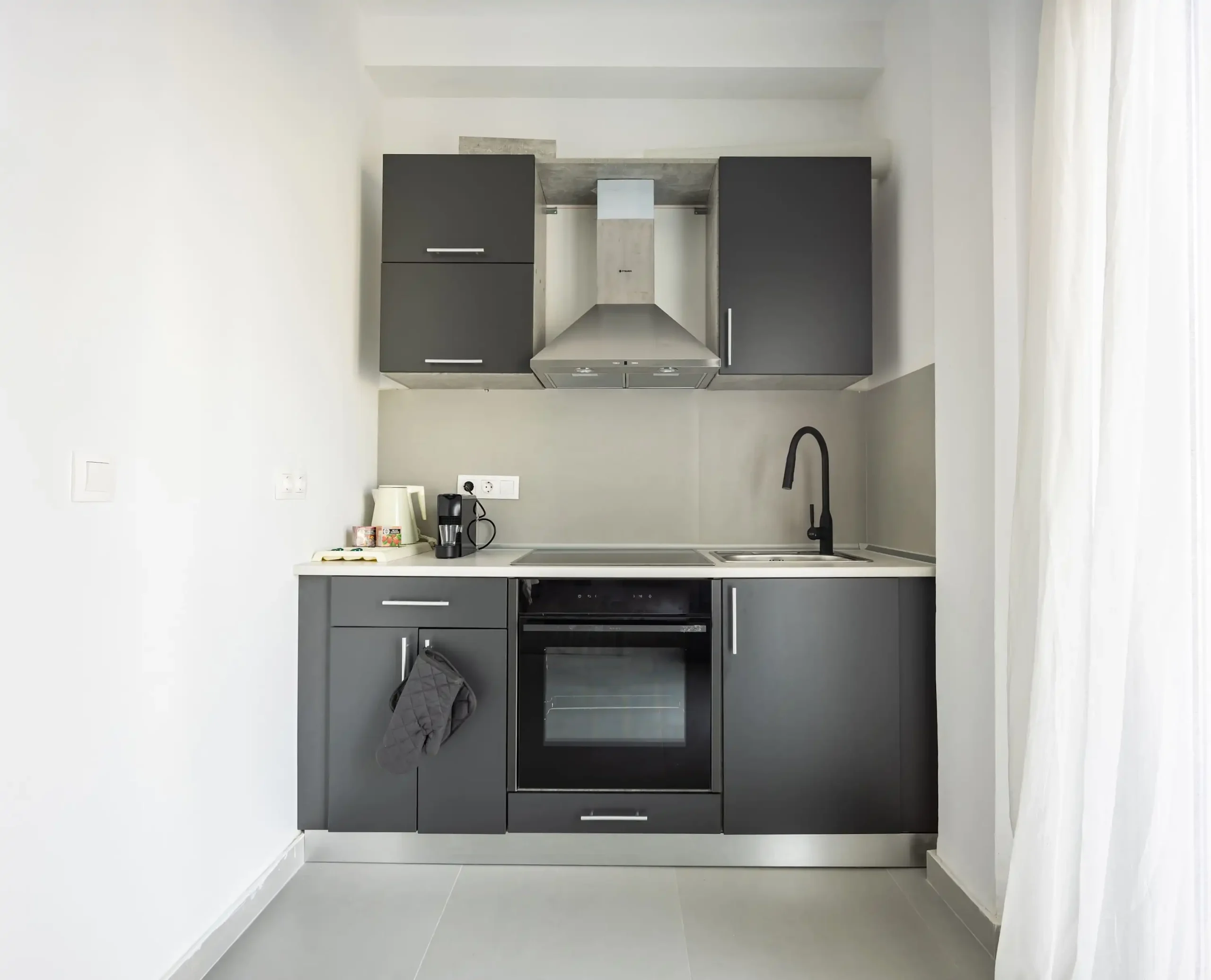 Stylish Studio in Pangrati with Balcony