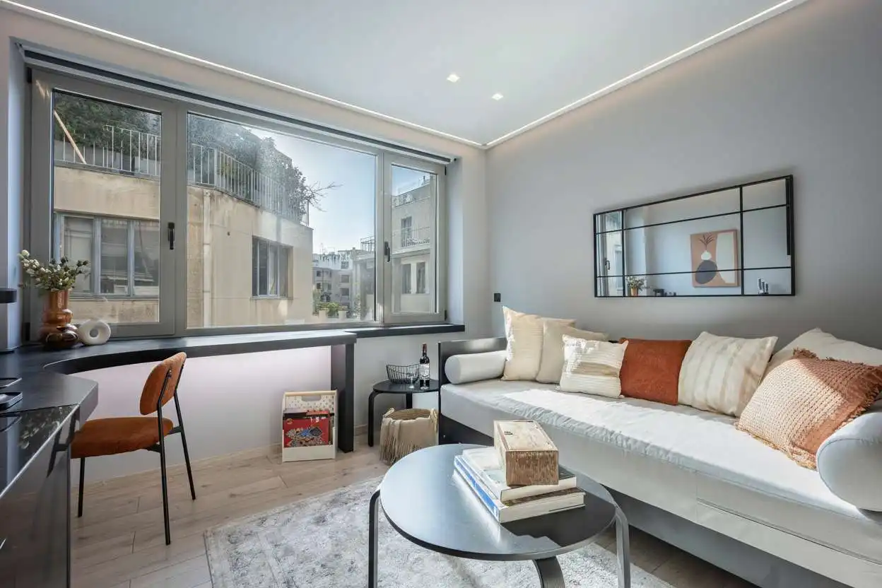 Cozy and Spacious Studio in Psirri with Acropolis View and Sofa Bed