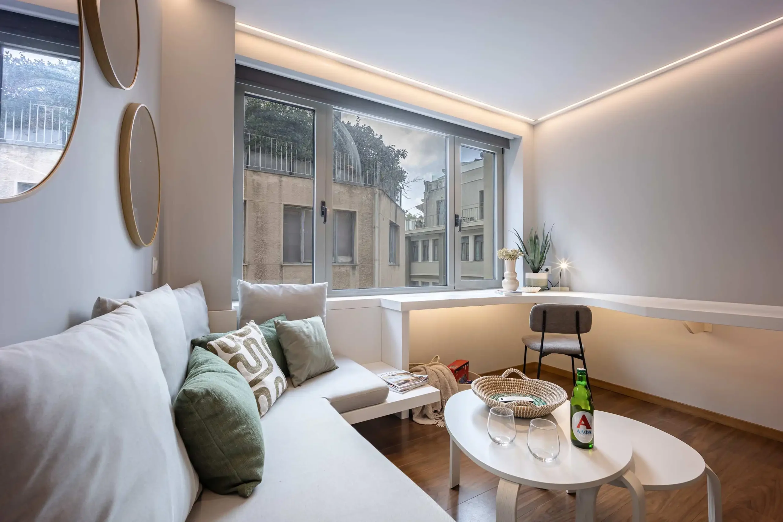 Bright and Modern Studio in Central Psirri with King Bed and Sofa Bed