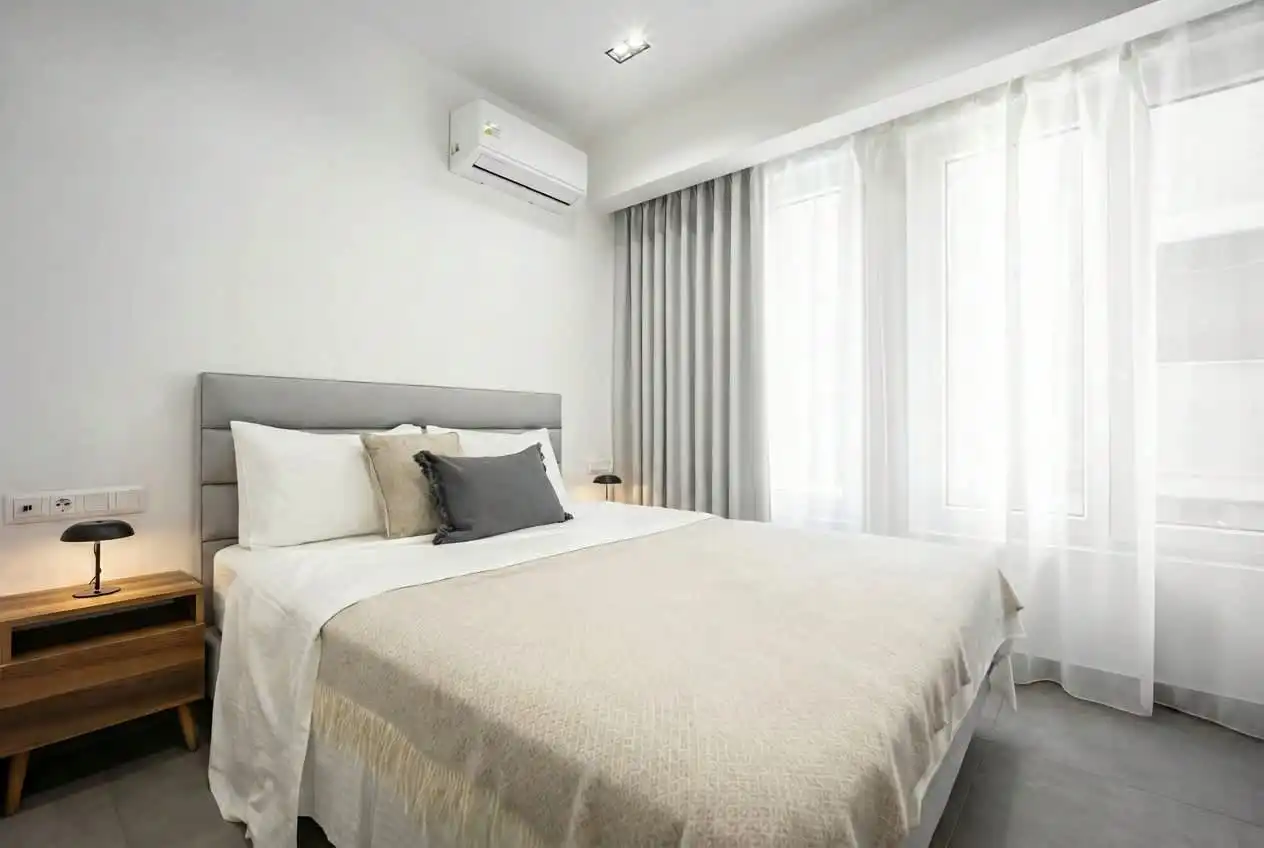 Warm and Modern Studio near Syntagma Square