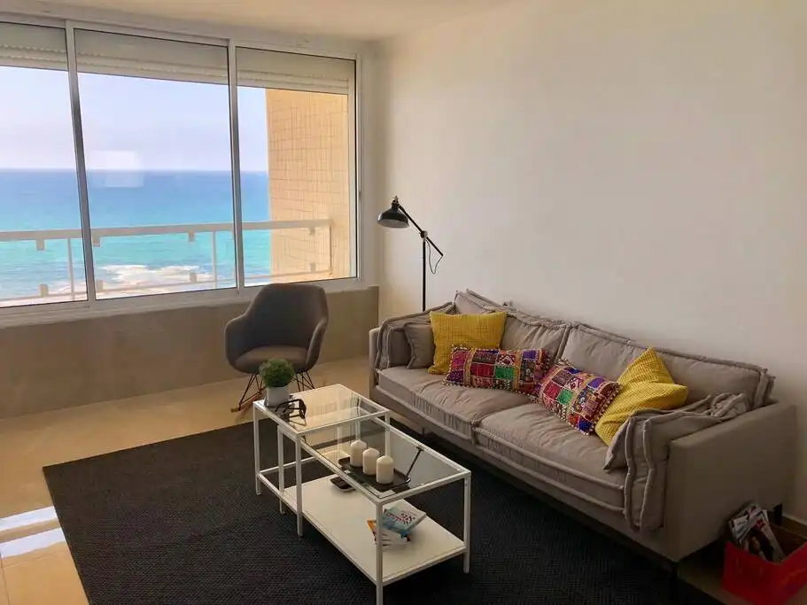 Luxury 3-Bedroom Beachfront Apartment with Amazing Sea View, Parking and Mamad in Bat Yam