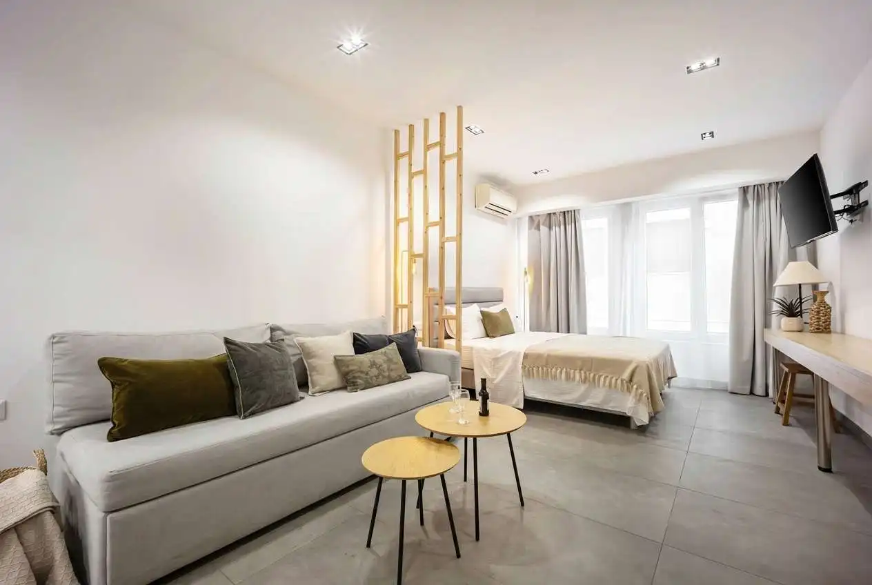 Generous Studio in Syntagma with Sofa Bed