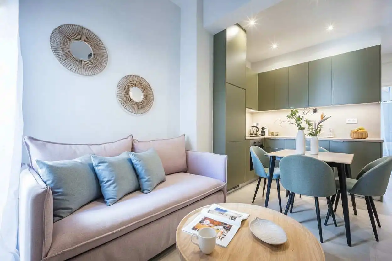 Bright and Stylish 1-Bedroom Apartment in Koukaki with Balcony and Sofa Bed