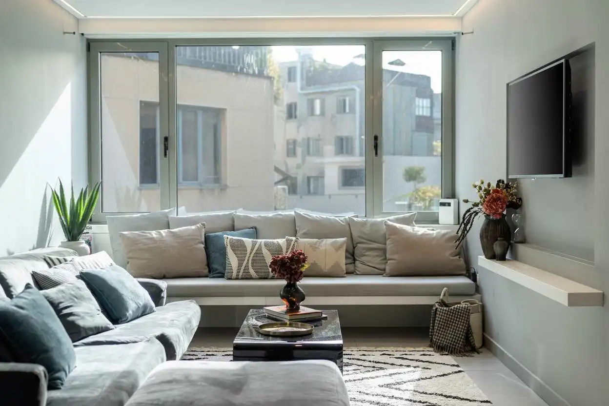 Spacious 2-Bedroom Apartment in Psirri with 2 Bathrooms, Acropolis View and Sofa Bed