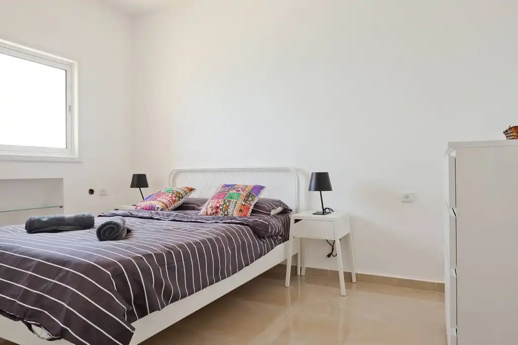 Luxury 3-Bedroom Beachfront Apartment with Amazing Sea View, Parking and Mamad in Bat Yam