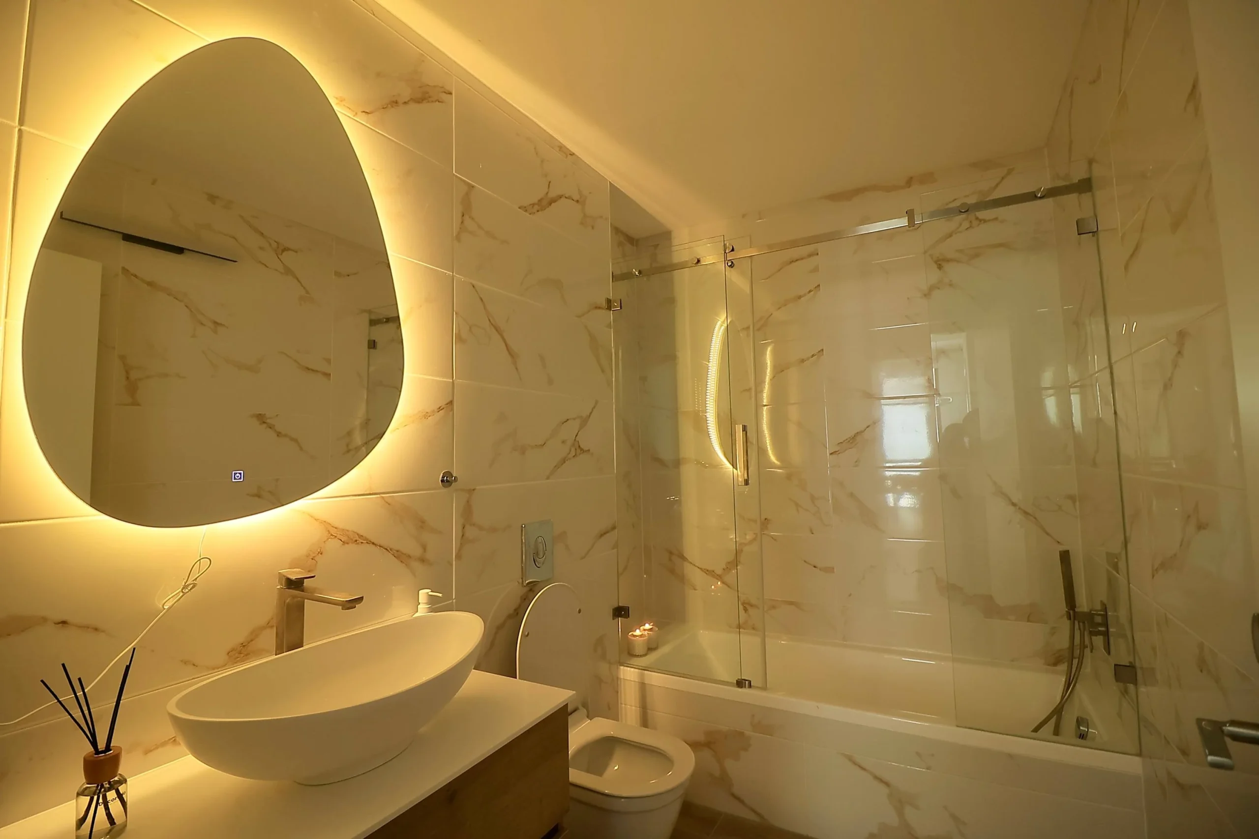 Luxury 2BR with Balcony, Parking & Mamak in Florentin