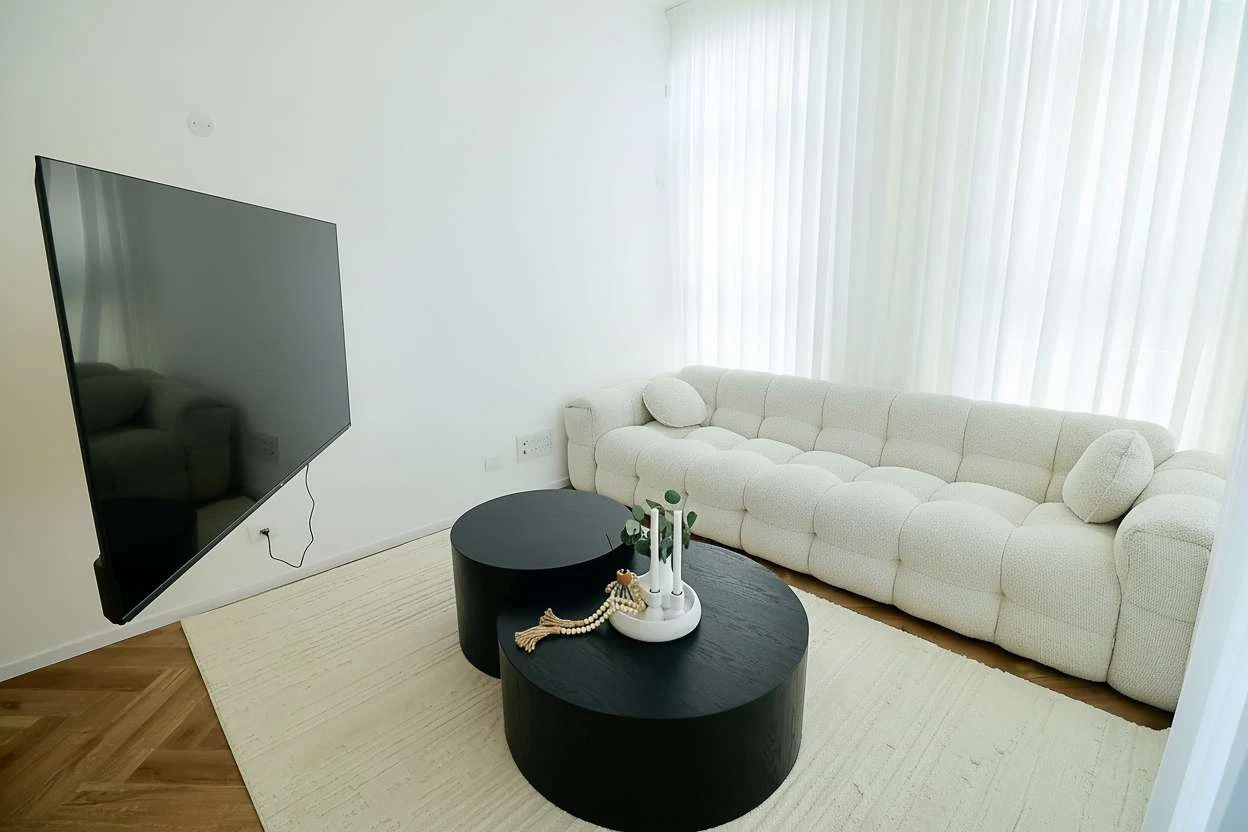 Luxury 2BR with Balcony, Parking & Mamak in Florentin