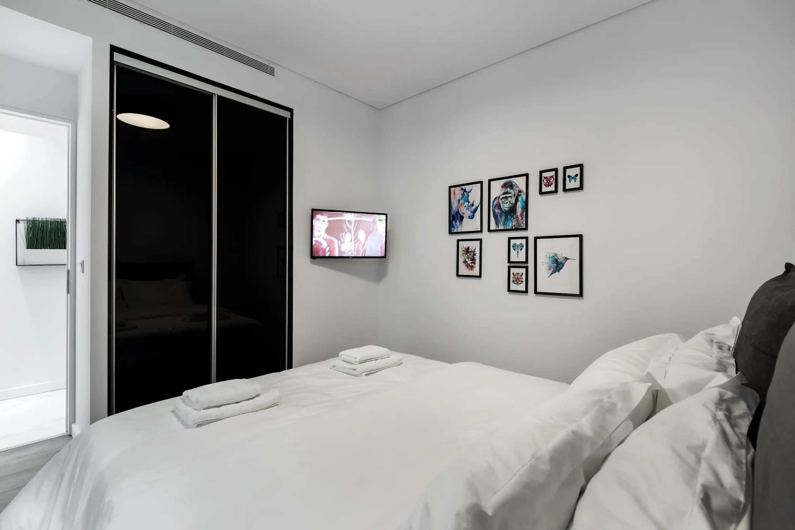 Stylish 2-Bedroom Apartment in Prime Syntagma with Balcony