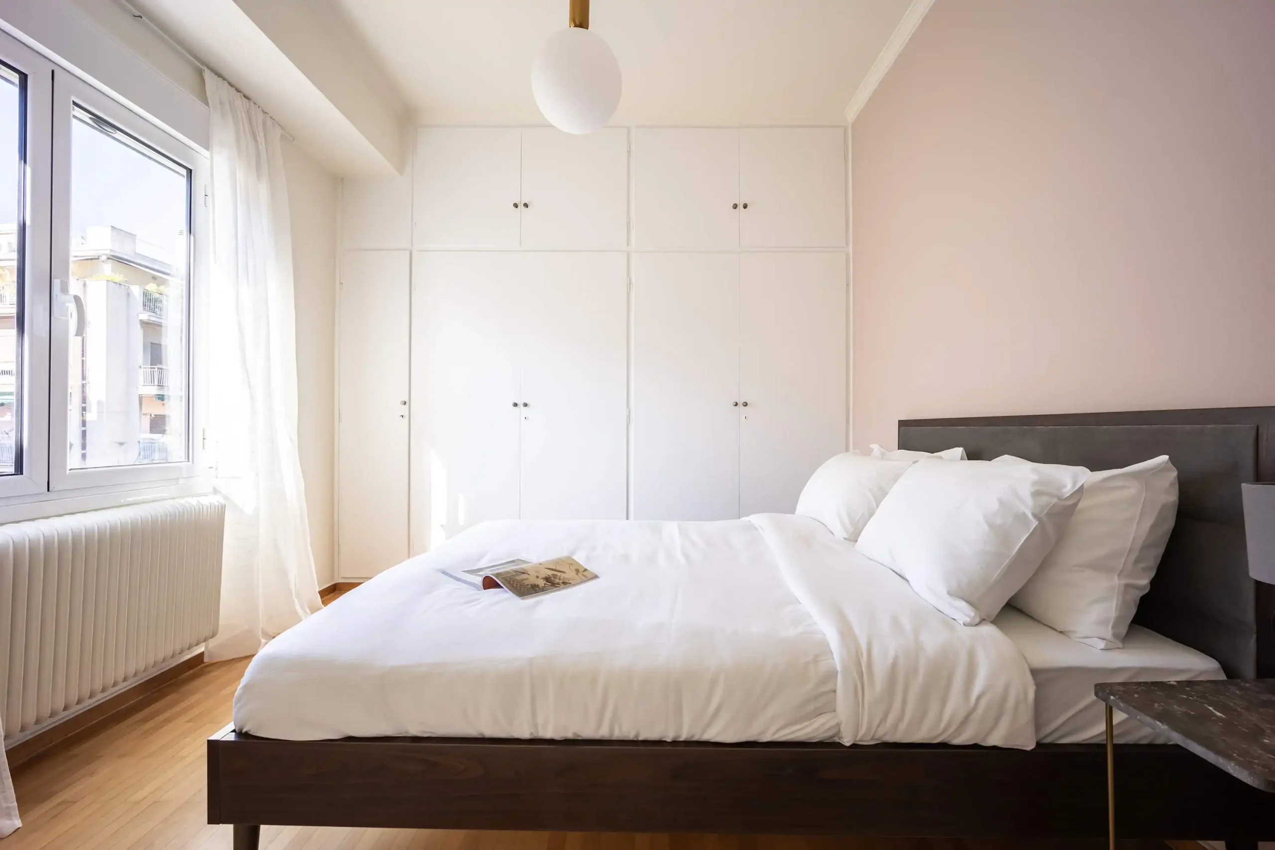Spacious 2-Bedroom Apartment in Koukaki with Balcony, Near the Acropolis
