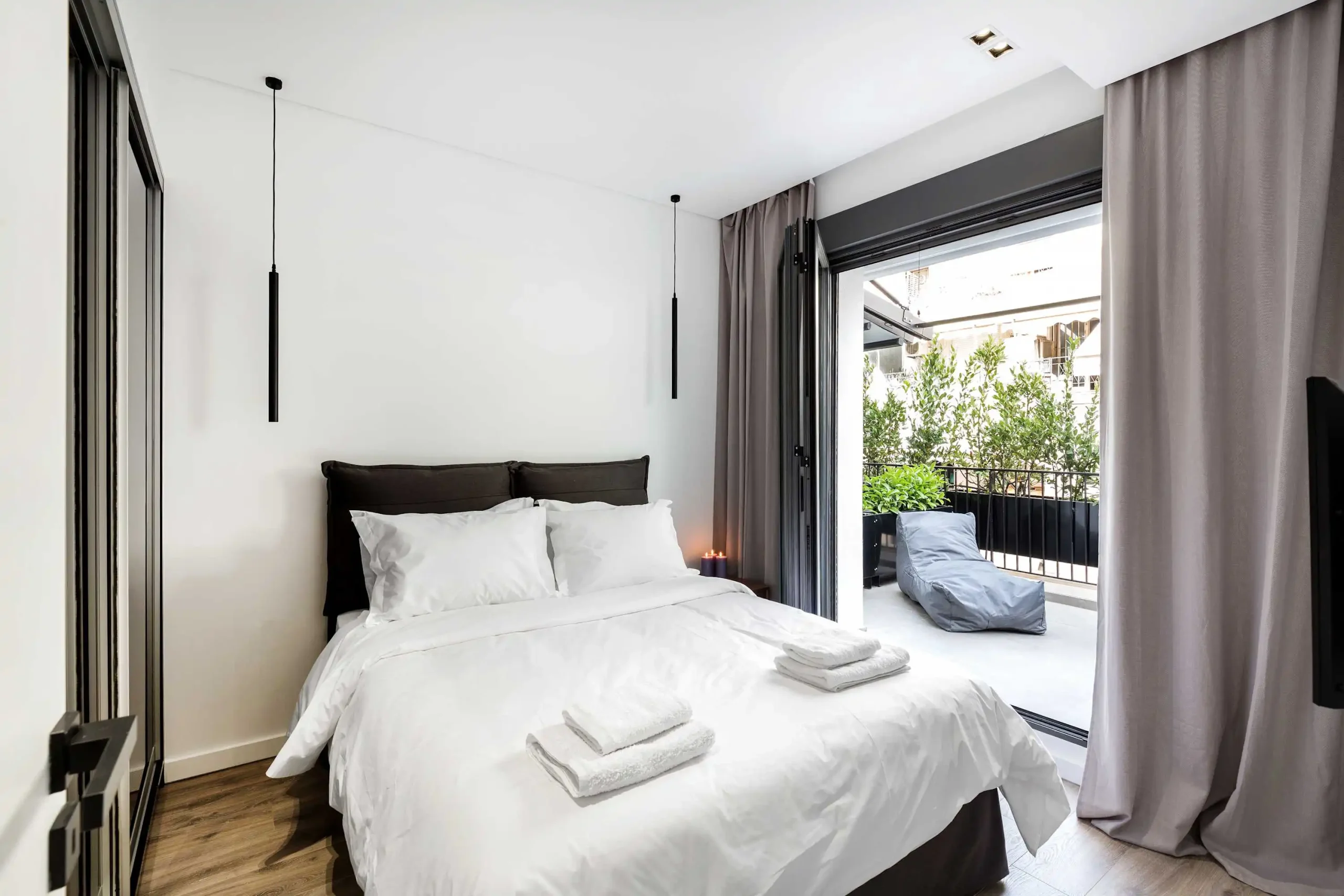 Stylish 2-Bedroom Apartment in Prime Syntagma with Balcony