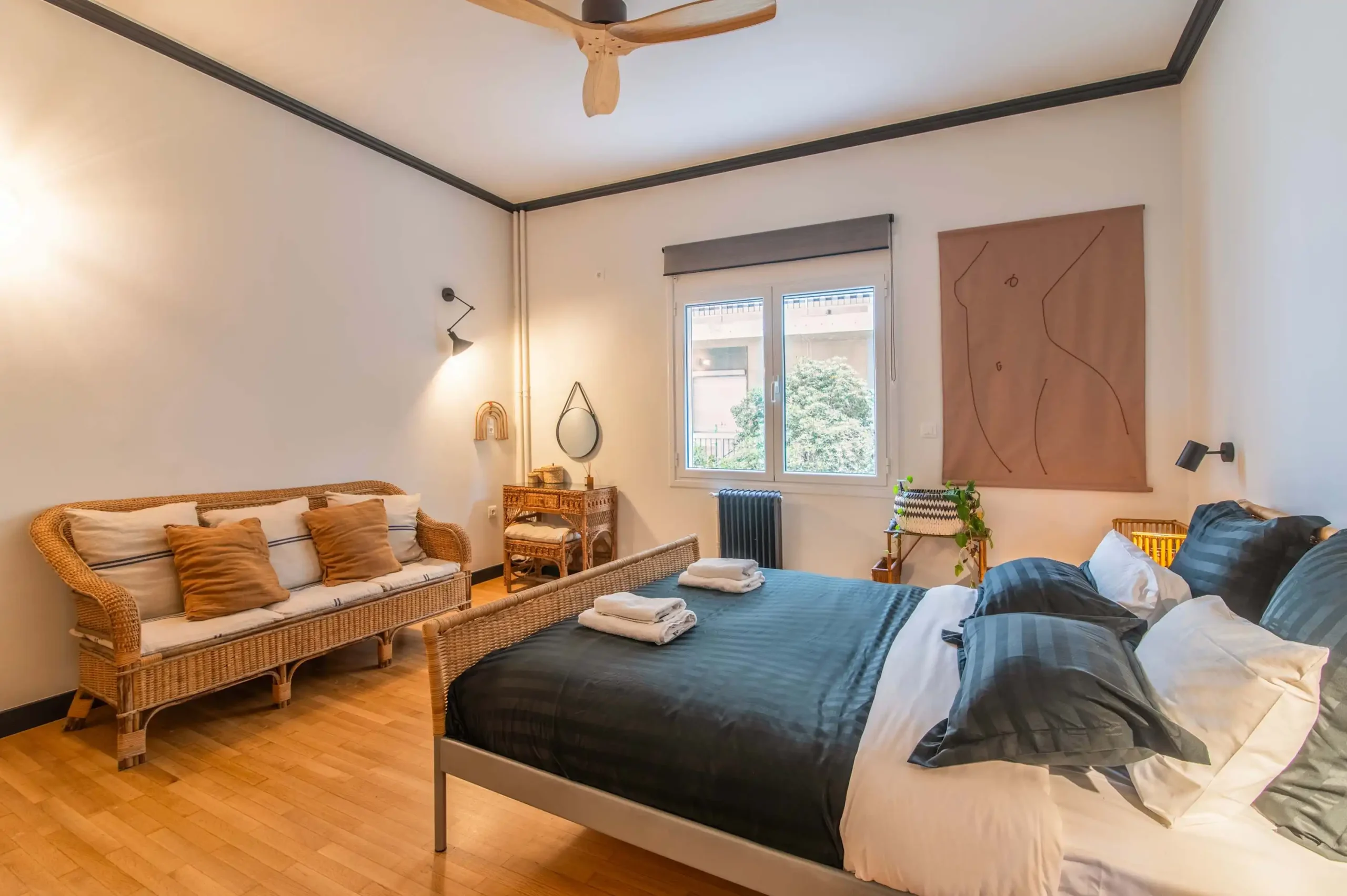 Stylish 1-Bedroom Apartment in Kolonaki with Dedicated Workspace