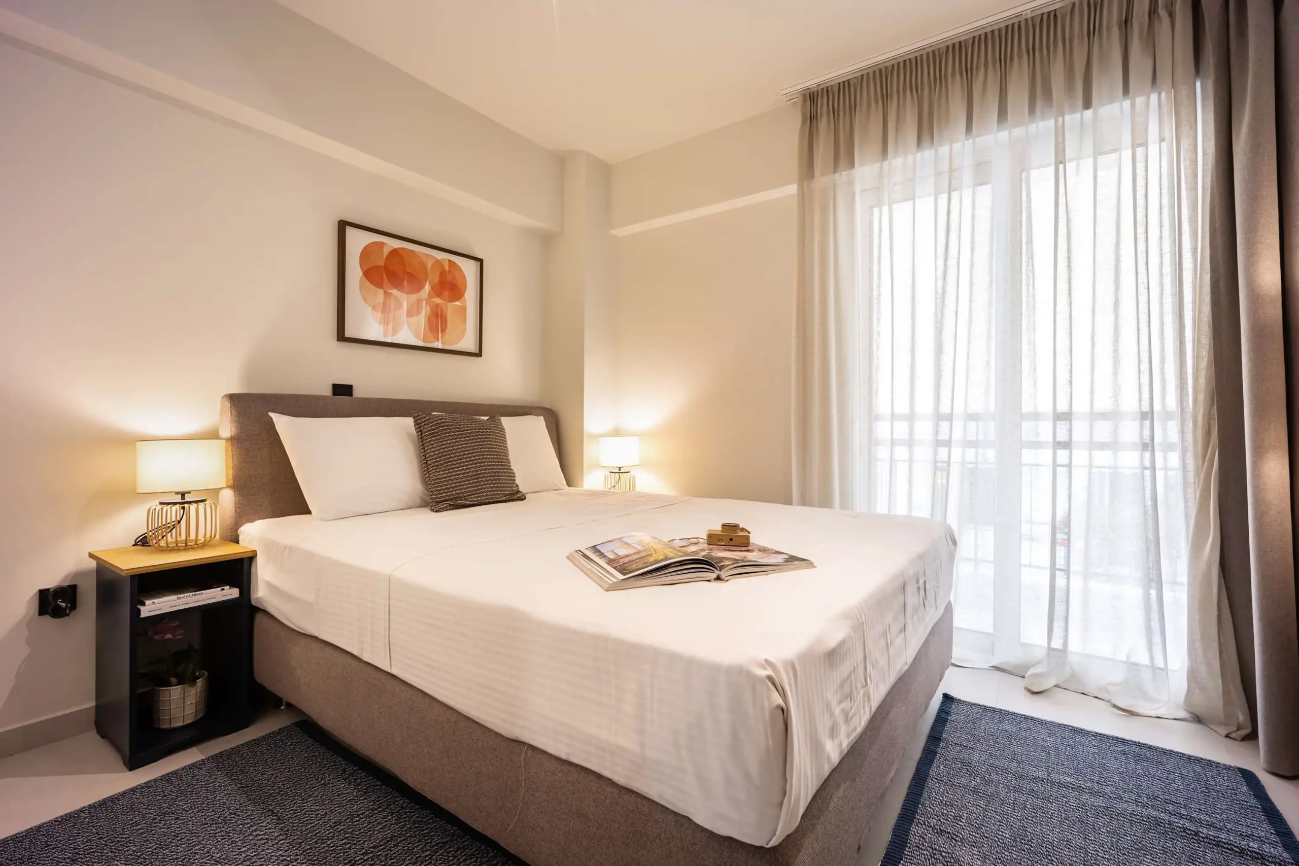 Premium 2-Bedroom Apartment in Pangrati with Balcony and King Bed
