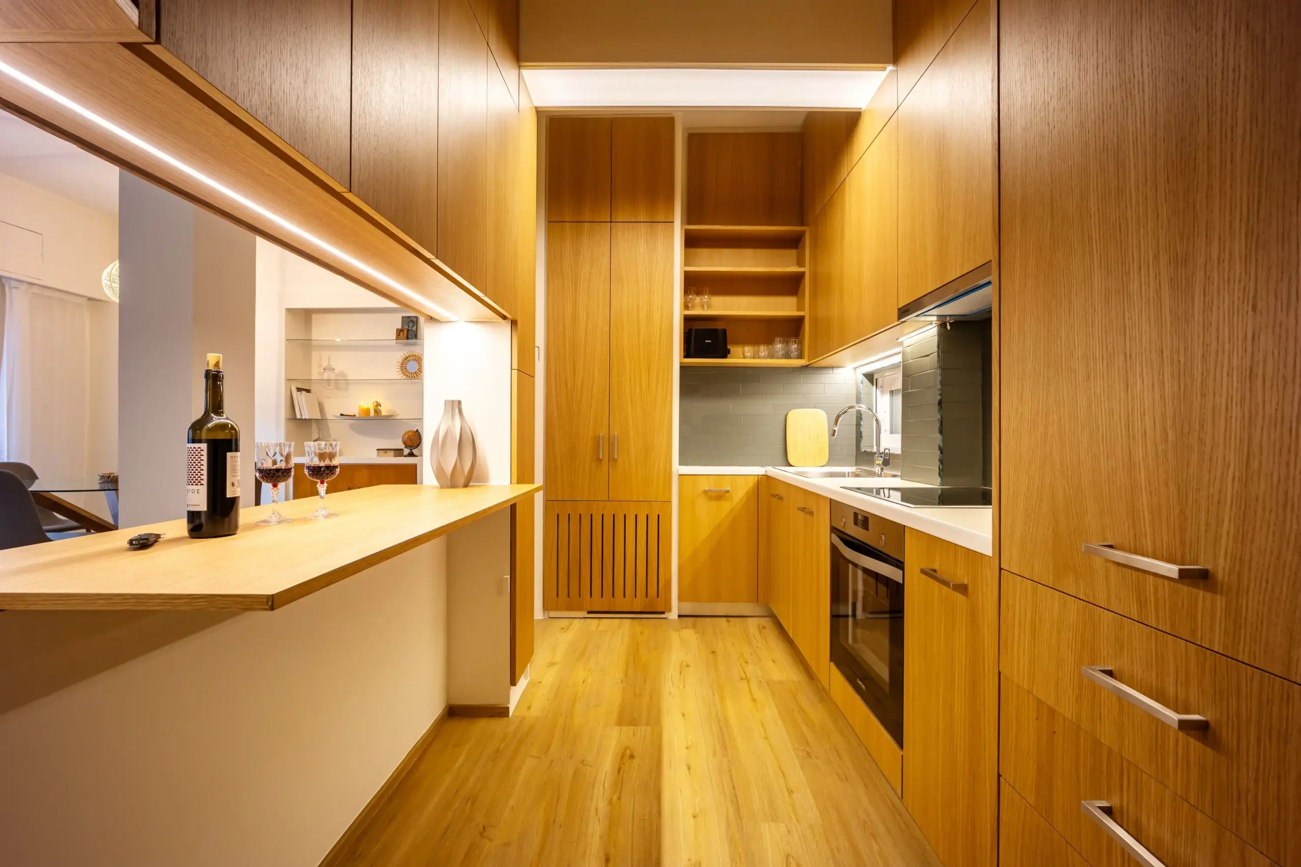 Elegant Apartment Steps from the Acropolis