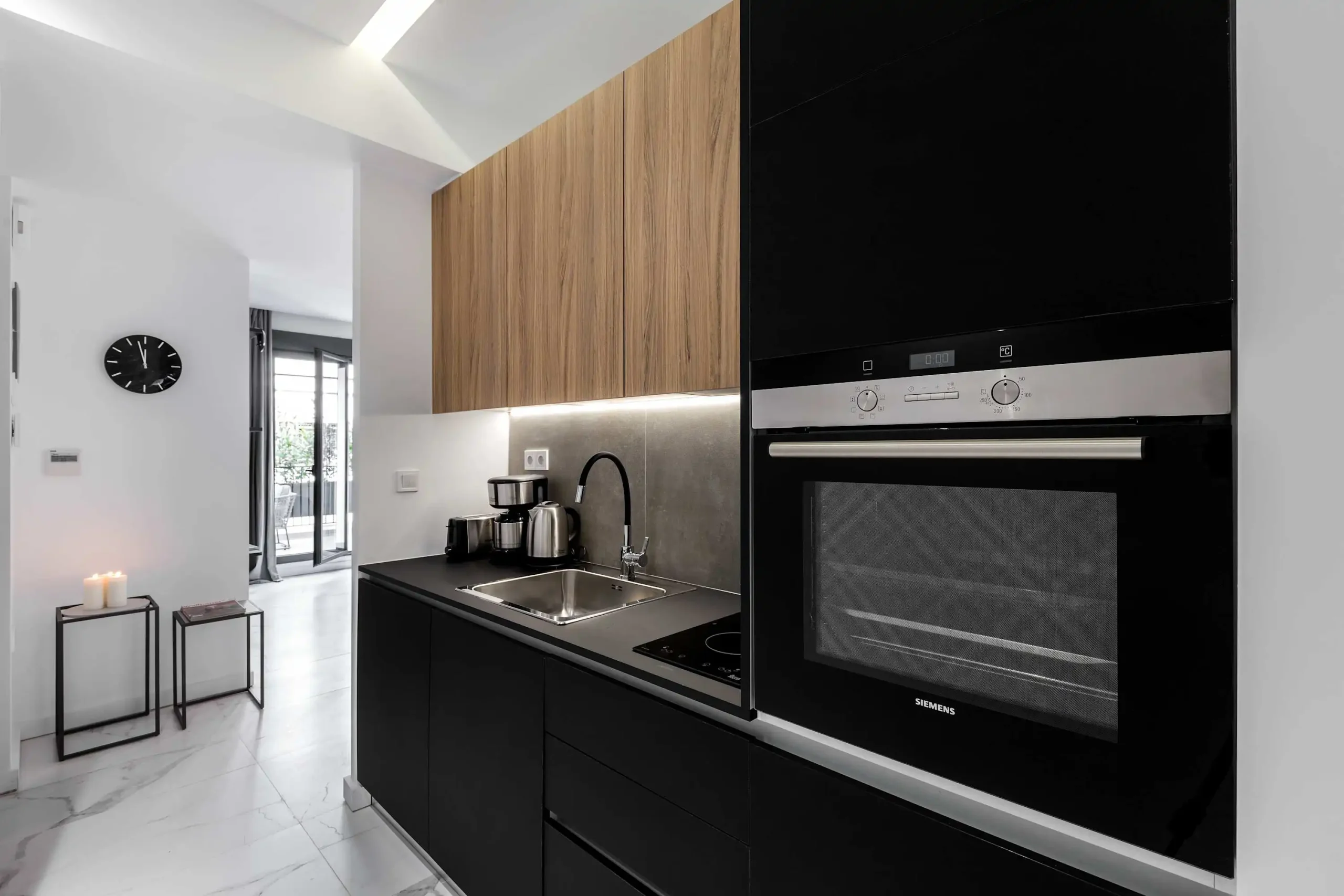 Stylish 2-Bedroom Apartment in Prime Syntagma with Balcony
