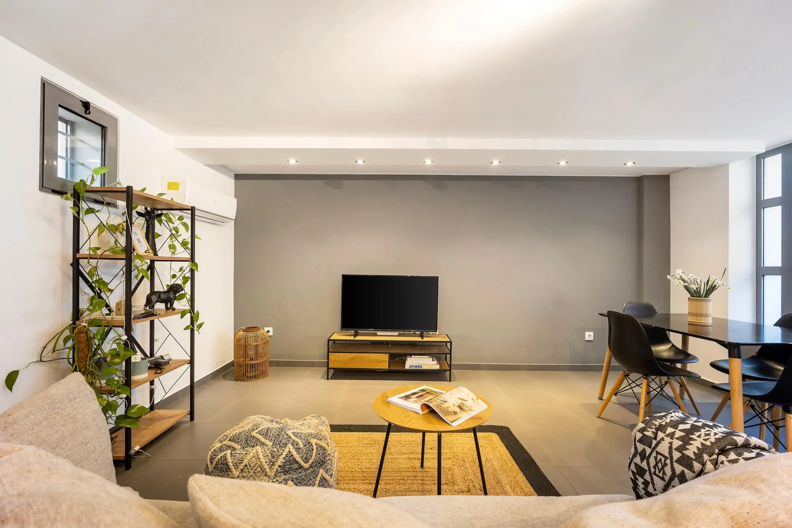 Modern and Spacious 1-Bedroom Apartment in Gazi with Private Balcony