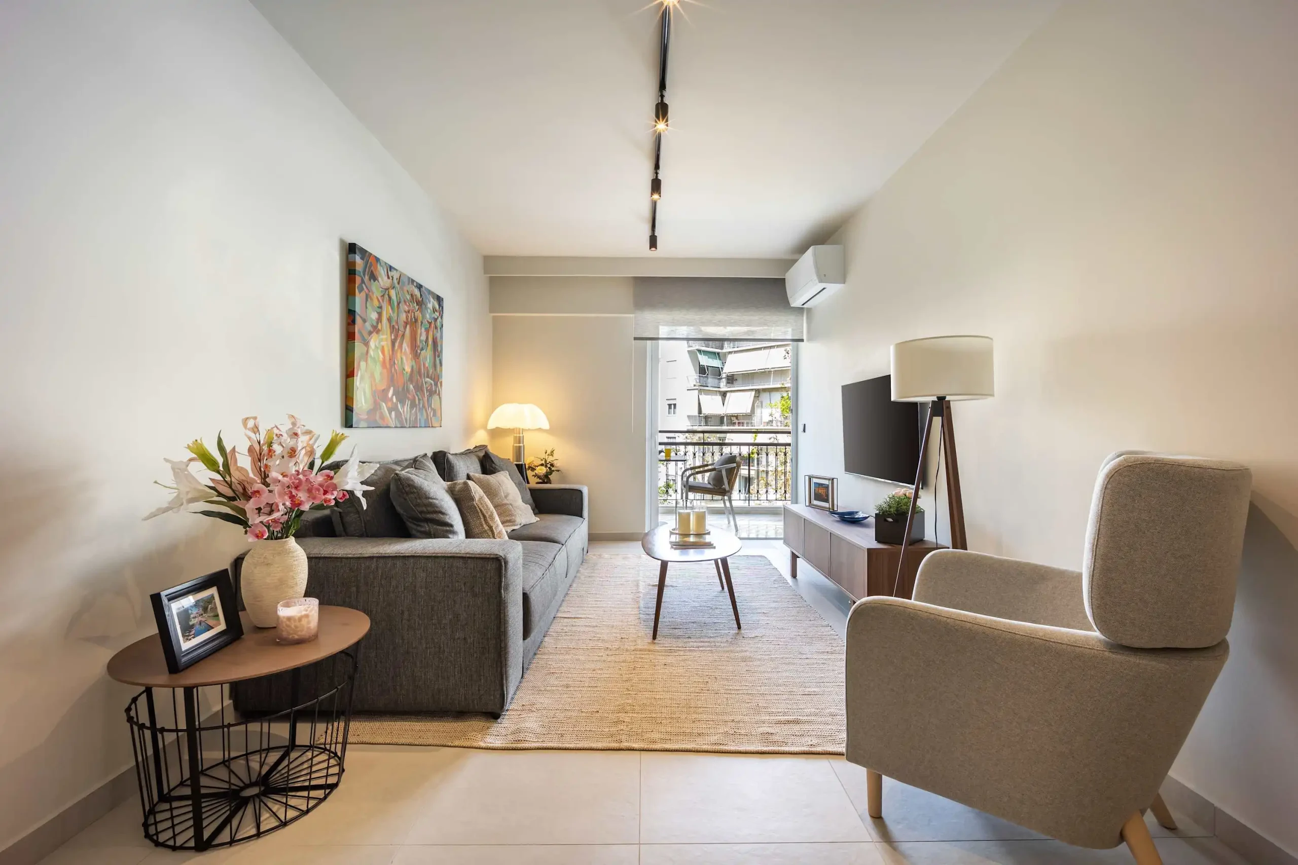 Premium 2-Bedroom Apartment in Pangrati with Balcony and King Bed