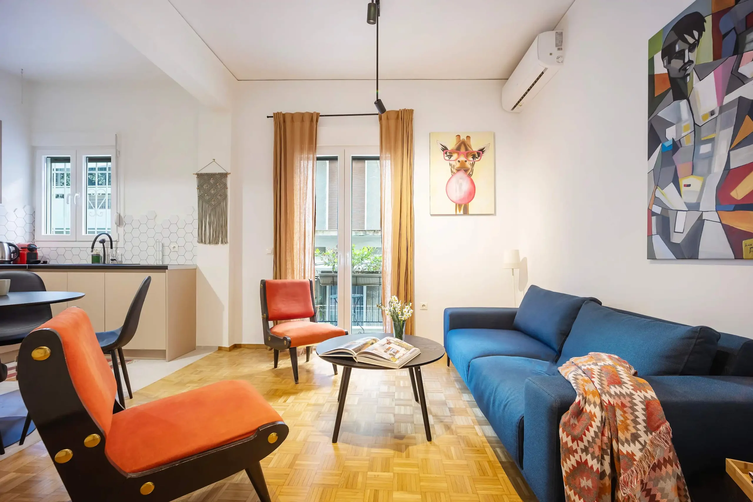 Stylish Apartment in Thissio with Dedicated Workspace