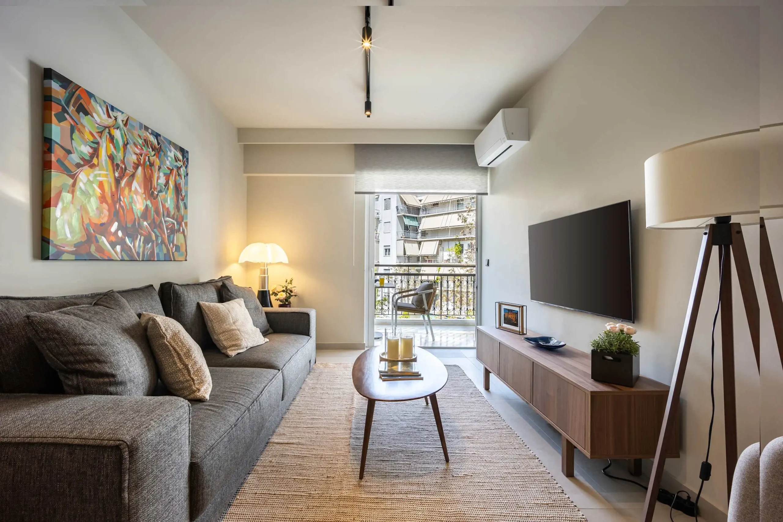 Premium 2-Bedroom Apartment in Pangrati with Balcony and King Bed